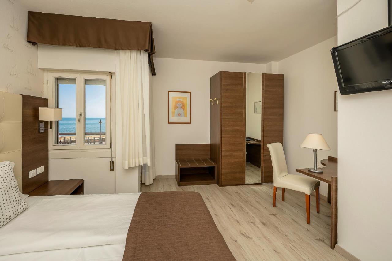 Hotel Adria Sul Mare Caorle Extérieur photo