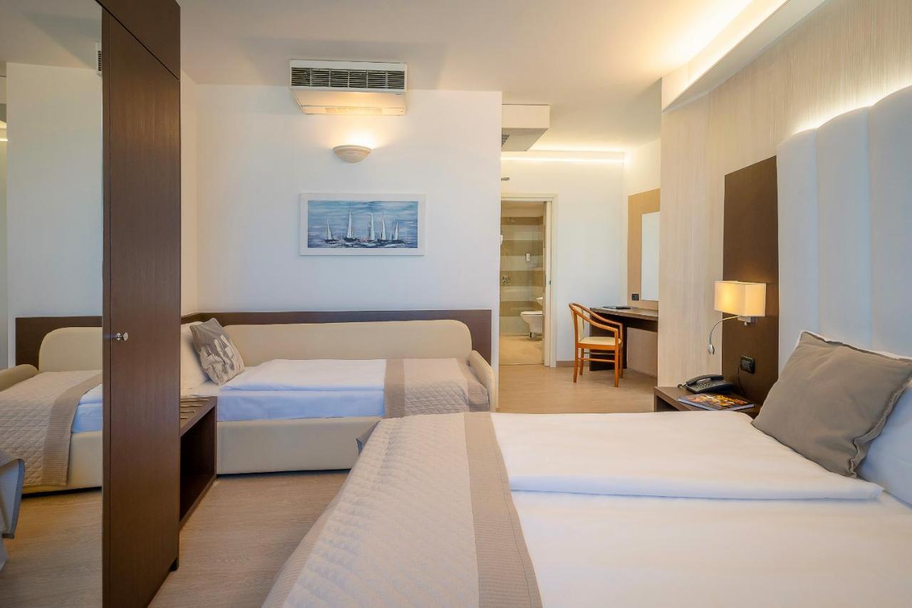 Hotel Adria Sul Mare Caorle Extérieur photo