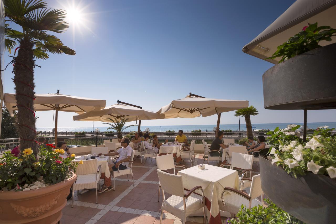 Hotel Adria Sul Mare Caorle Extérieur photo