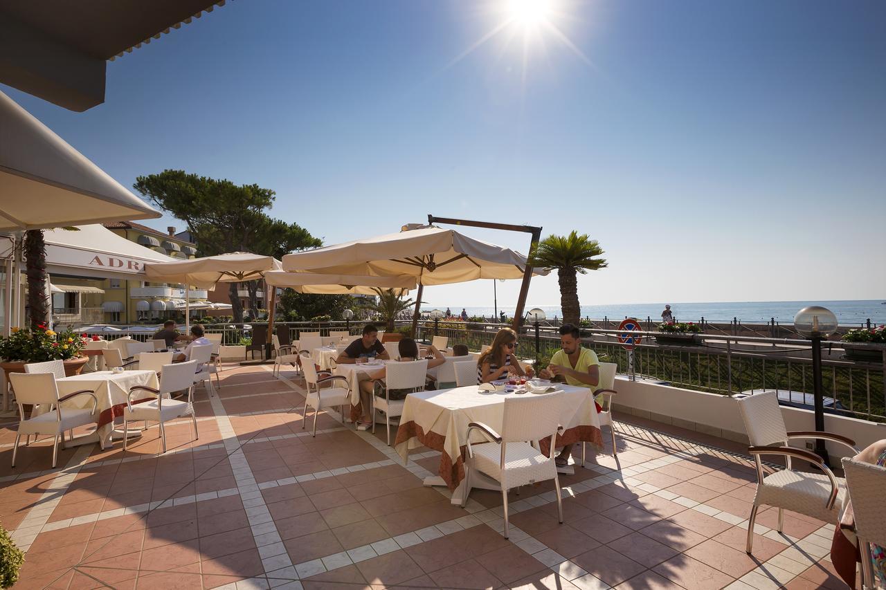 Hotel Adria Sul Mare Caorle Extérieur photo